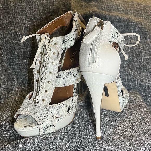 Boutique 9 Caphis Snake Skin Pattern Platform Heels - Picture 2 of 13